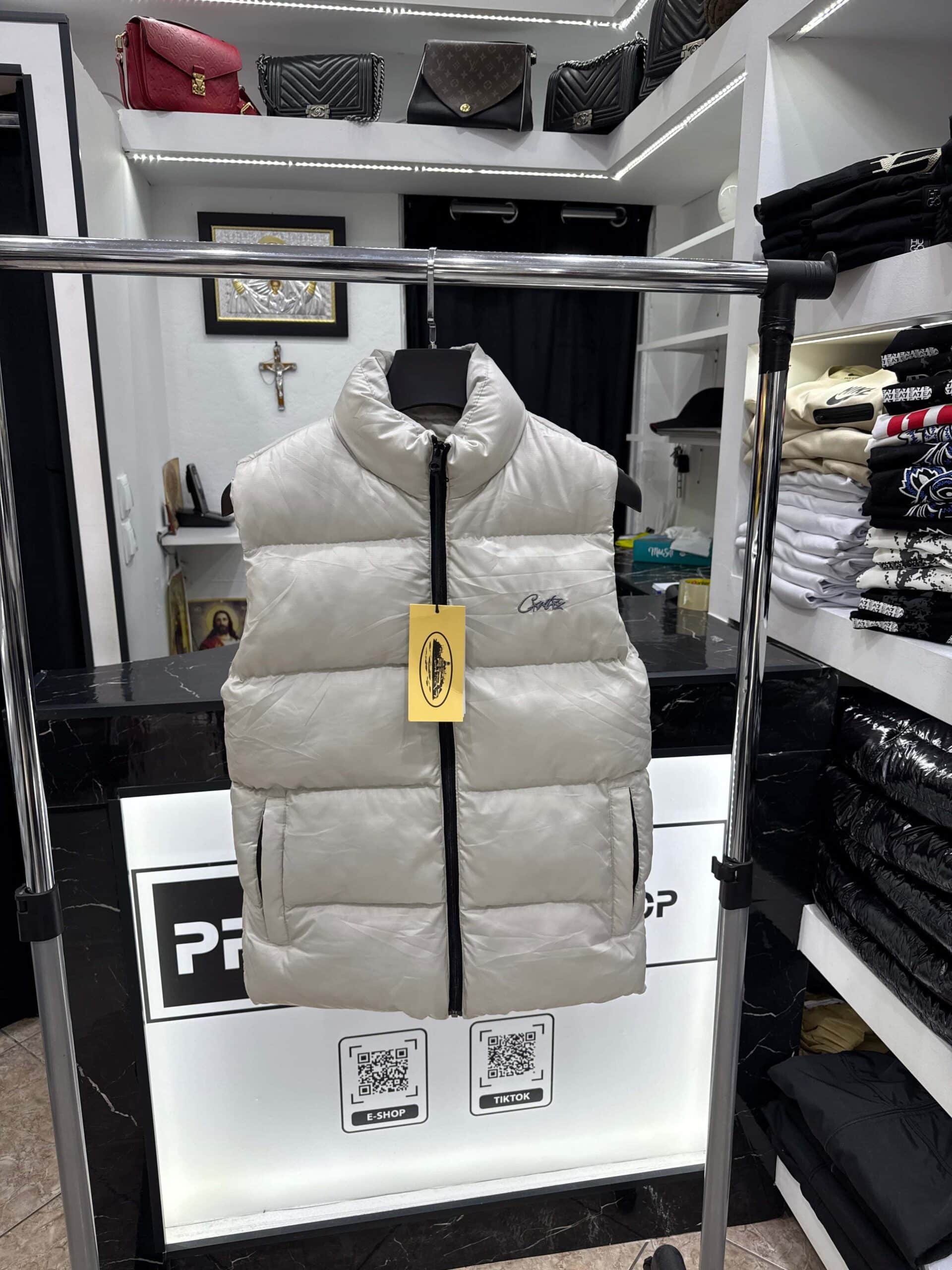 137E7325-9DD7-4599-AF31-B8F0BAD5F4E4 Corteiz - Vest - Cream - Reflective - Image 1