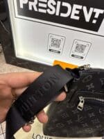 LV - Τσαντάκι - Black Monogram - Image 6