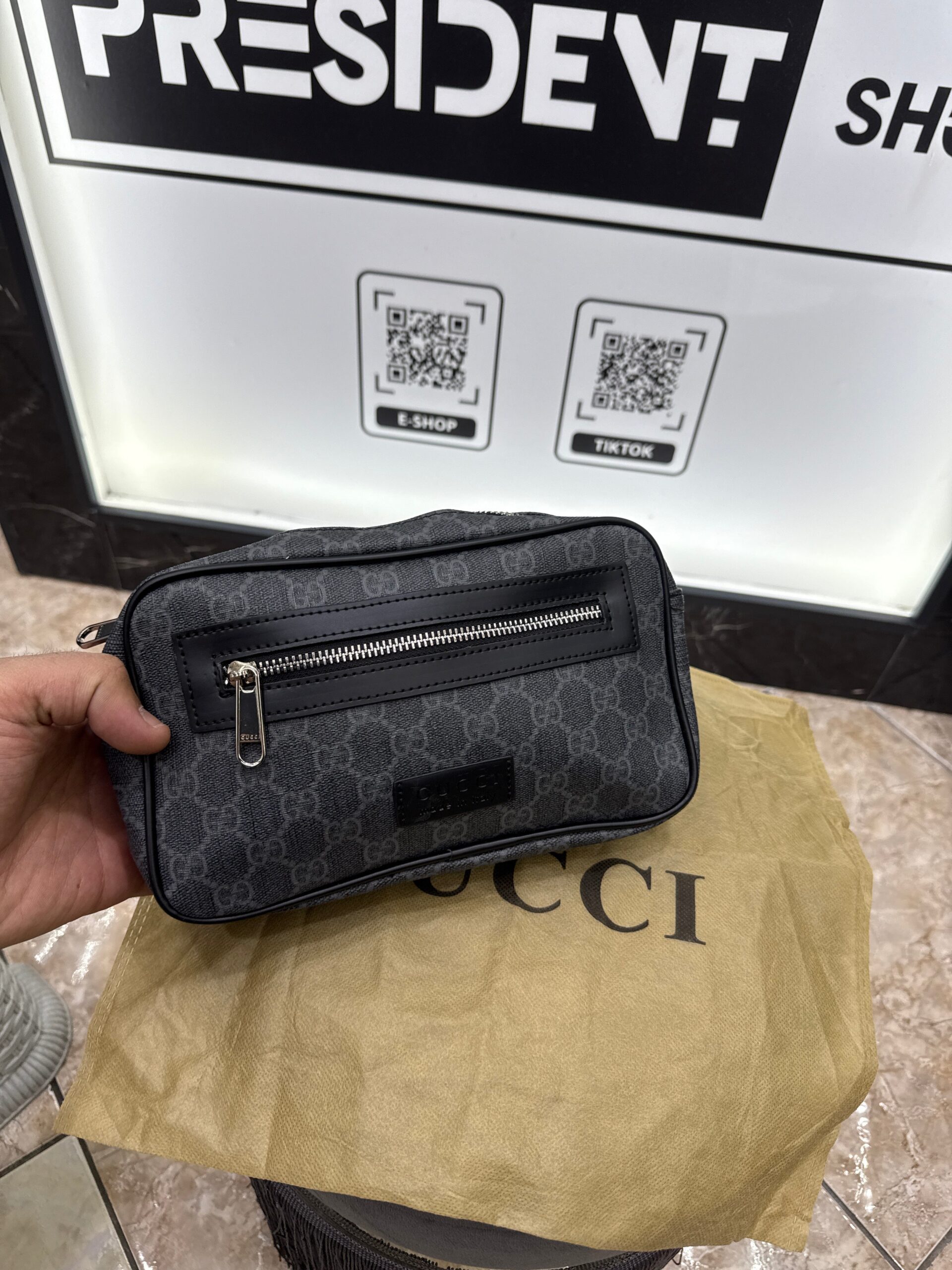 8ACAF706-41F8-4D7C-BB73-7E24FC74D8E5 Gucci - Τσαντάκι Μέσης - Grey/Black - Image 1