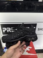 Nike - VM - Total Black - Image 3