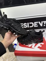 Nike - VM - Total Black