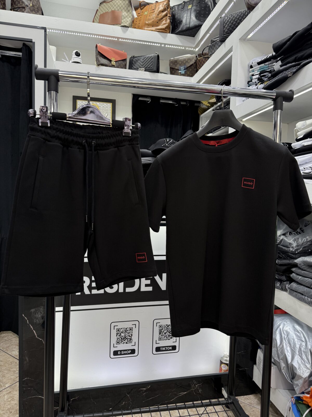 IMG_3132 HUGO - Summer Set - Black/Special - Square - Image 1